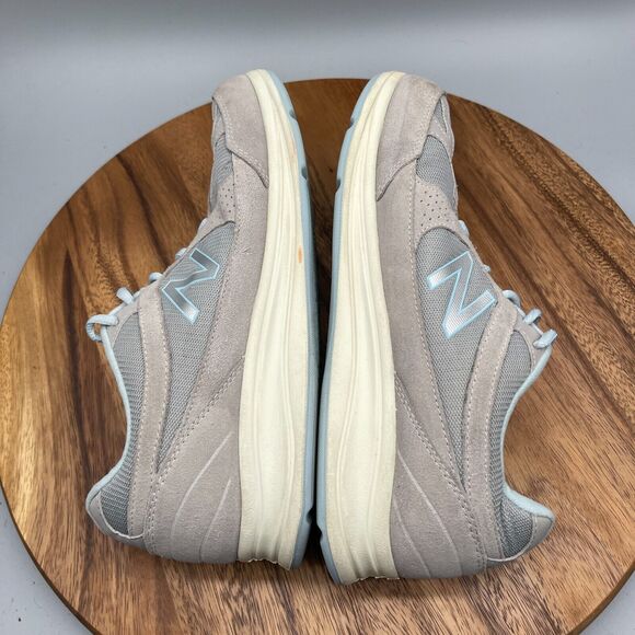 New Balance 877 Womens Shoes Size 11 2E Silver Blue Comfort Walking Sneakers - Picture 6 of 8